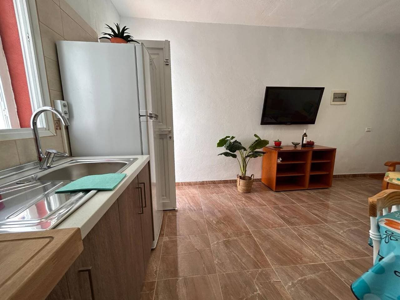 Foto 4 von 14: Apartment 'Alquilaencanarias Plaza De Alojera' mit WLAN