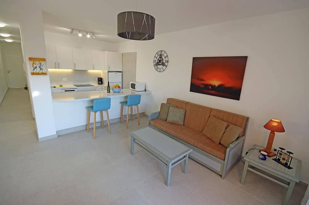 Foto 7 von 14: Apartment am Strand mit Parkplatz, Pool, kostenlosem WLAN, Meerblick, sonniger Balkon