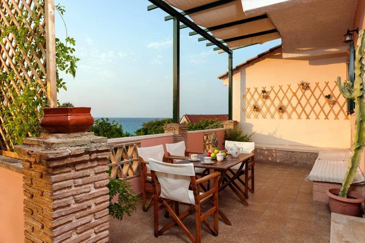 Foto 2 von 26: Two-Bedroom Apartment with Balcony and Sea View