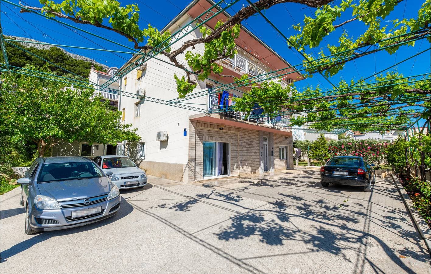 Gemütliche Wohnung mit Terrasse und WLAN, 1 km vom Strand entfernt! 1