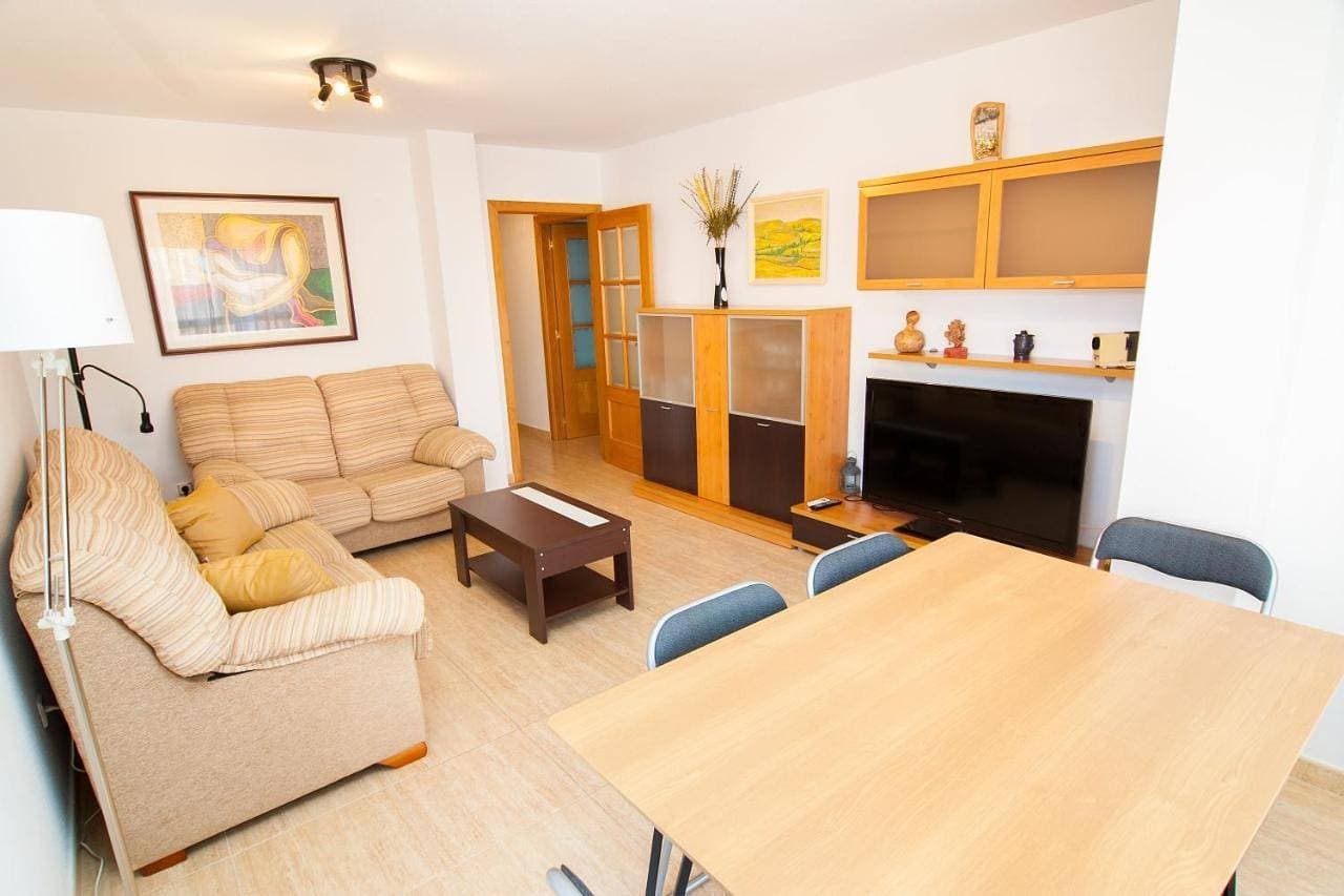 Apartamento de 4 dormitorios a tan sólo 2,5 km de la Playa San Juan 1