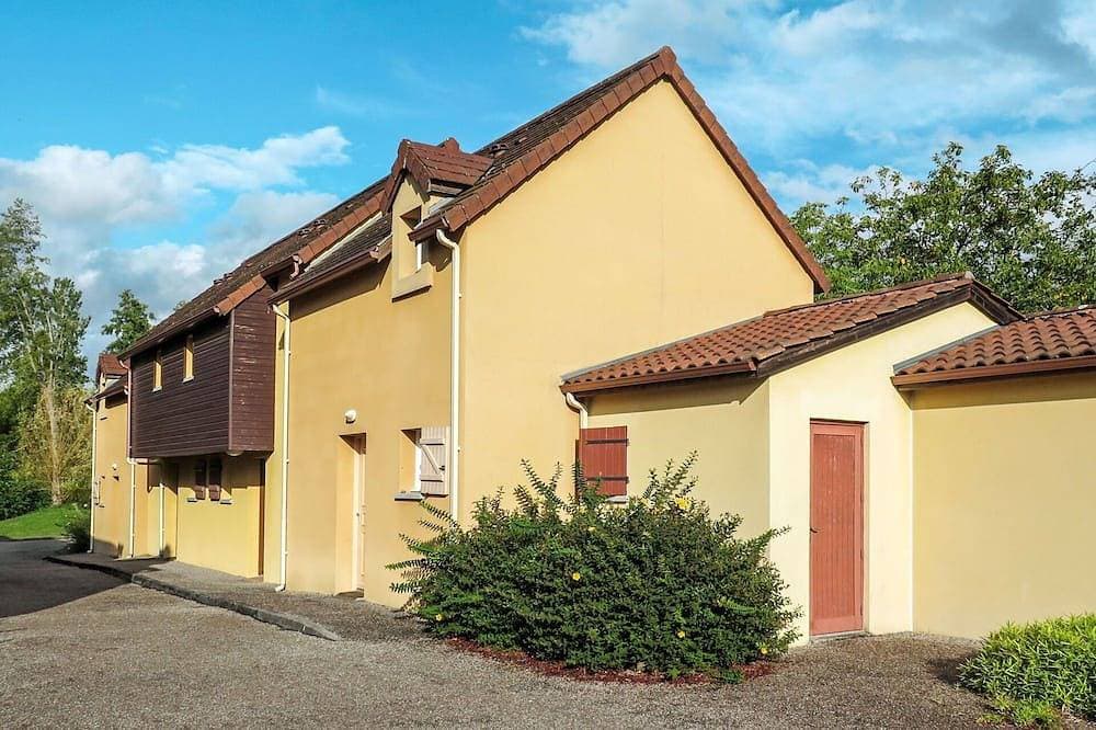 Foto 8 von 18: Herrliche Wohnung in einem Ferienhaus mit  W-Lan, Pool, TV, Terrasse und Haustiere erlaubt