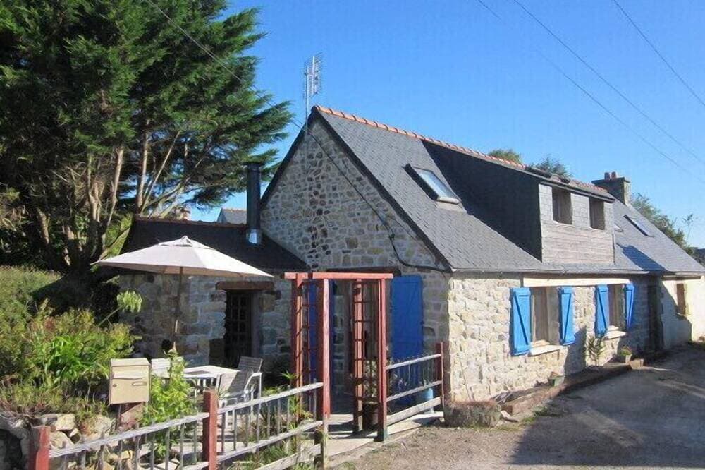 Traditionelles Bauernhaus aus Stein 1