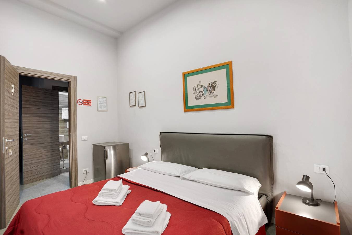 Foto 13 von 39: Doppelzimmer mit externem Bad, WLAN und Klimaanlage