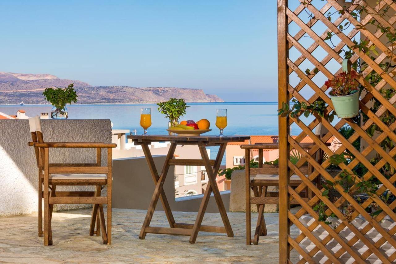 Foto 6 von 22: Studio Apartment with Sea View (2 Adults)
