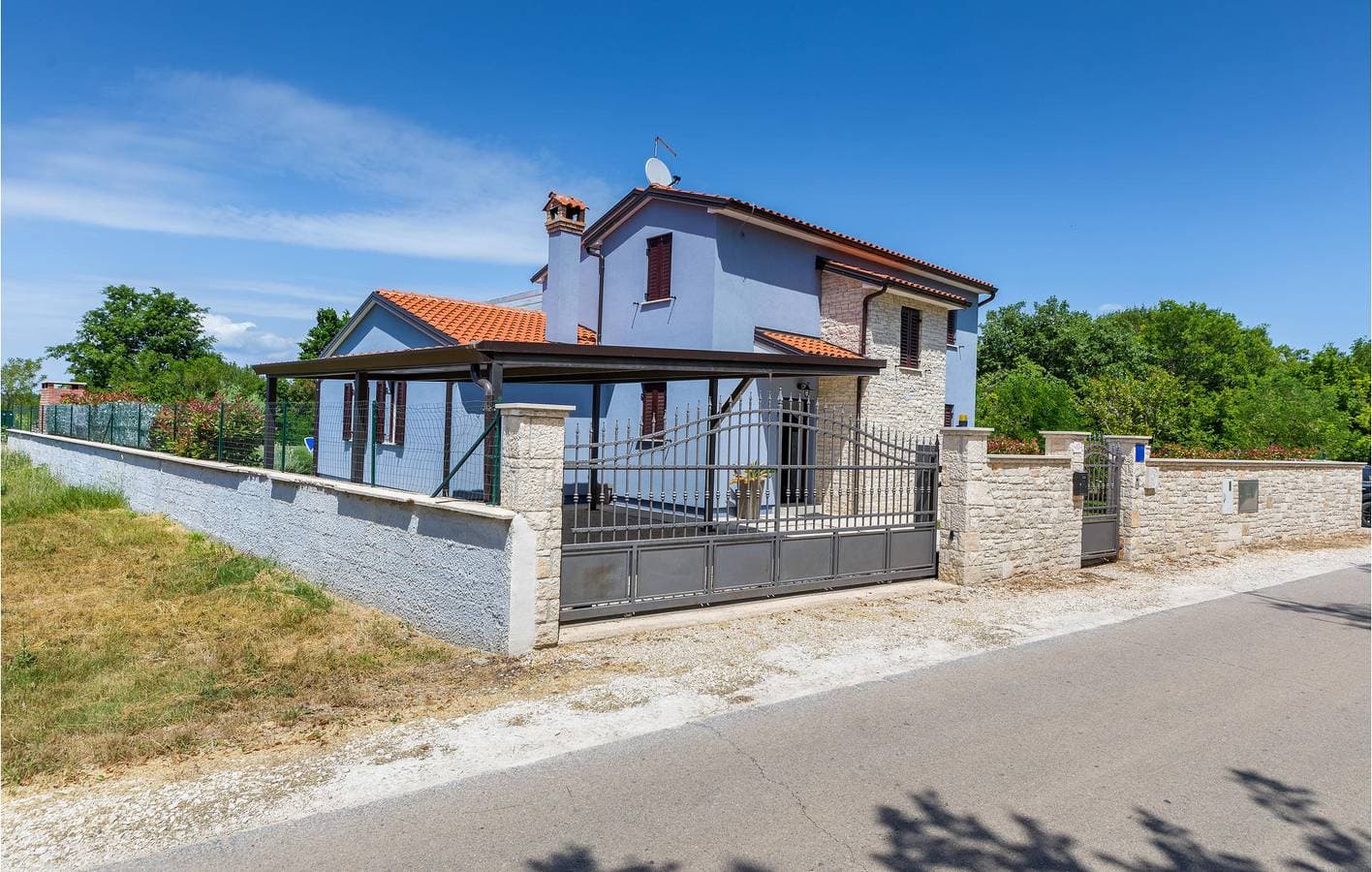 Charmante 180 m² große Wohnung mit Pool, Terrasse, in Küstennähe und mit Restaurants in der Nähe 1