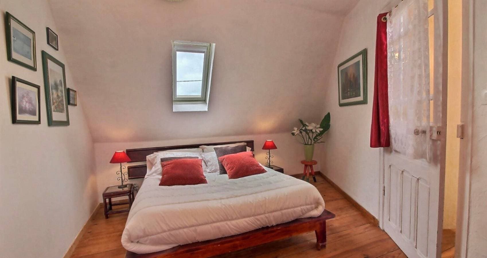 Foto 9 von 42: Ferienhaus 'Maison Ty Bihan' mit privater Terrasse, privatem Garten und Wi-Fi