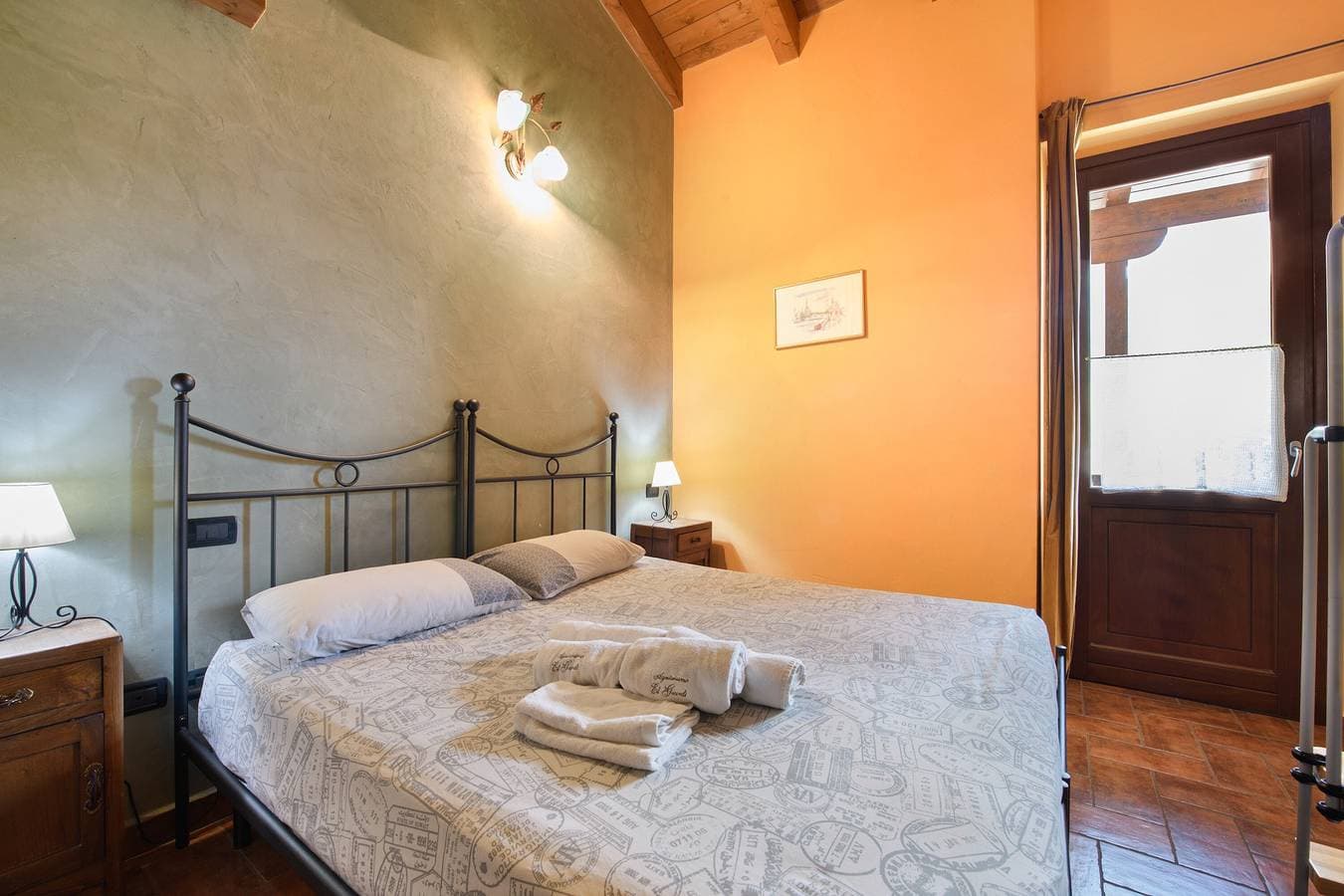 Foto 6 von 28: Zimmer „Stanza 1“ mit Bergblick, WLAN und Klimaanlage
