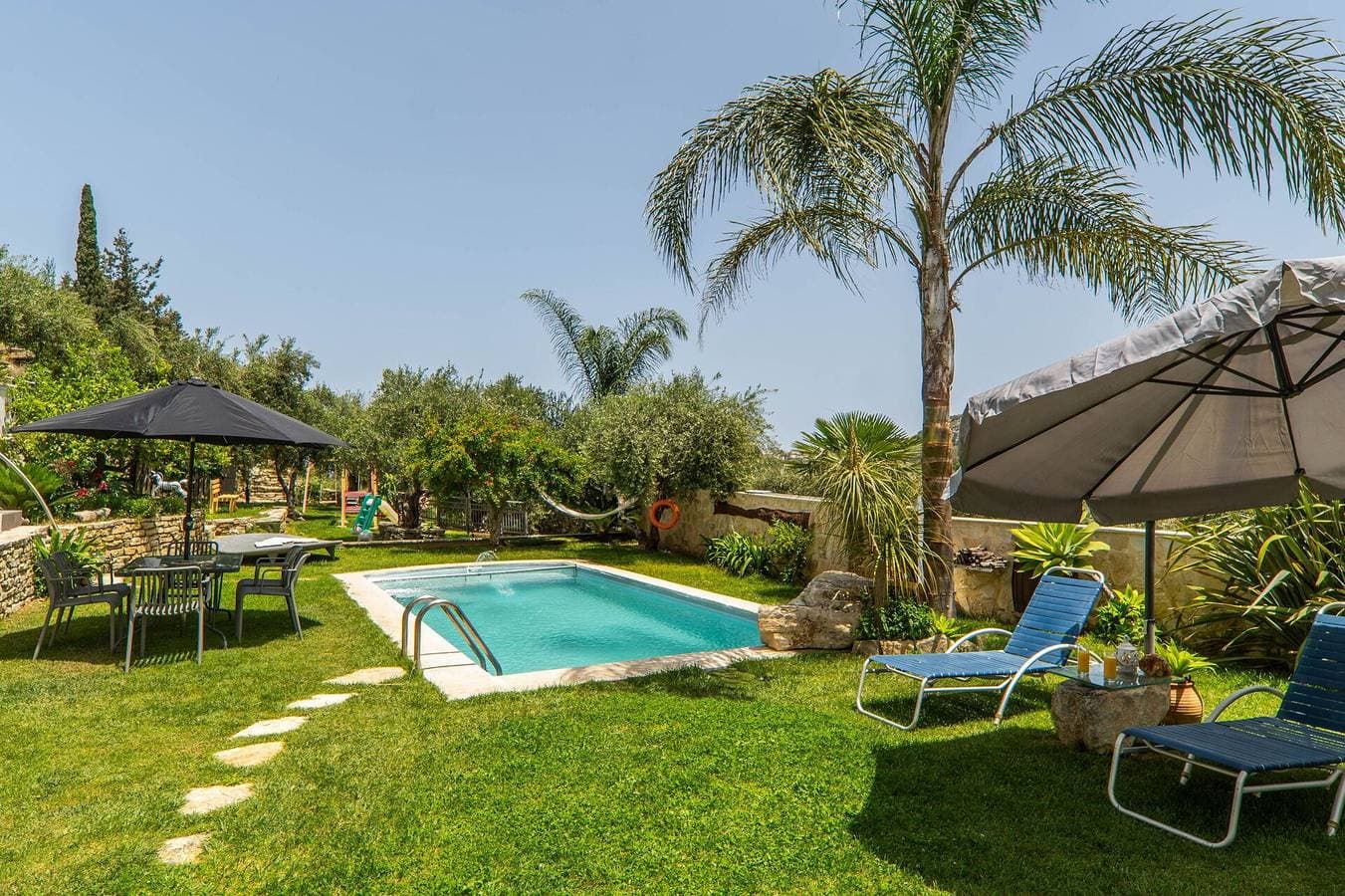 Foto 1 von 46: Villa für 6 Personen mit Pool