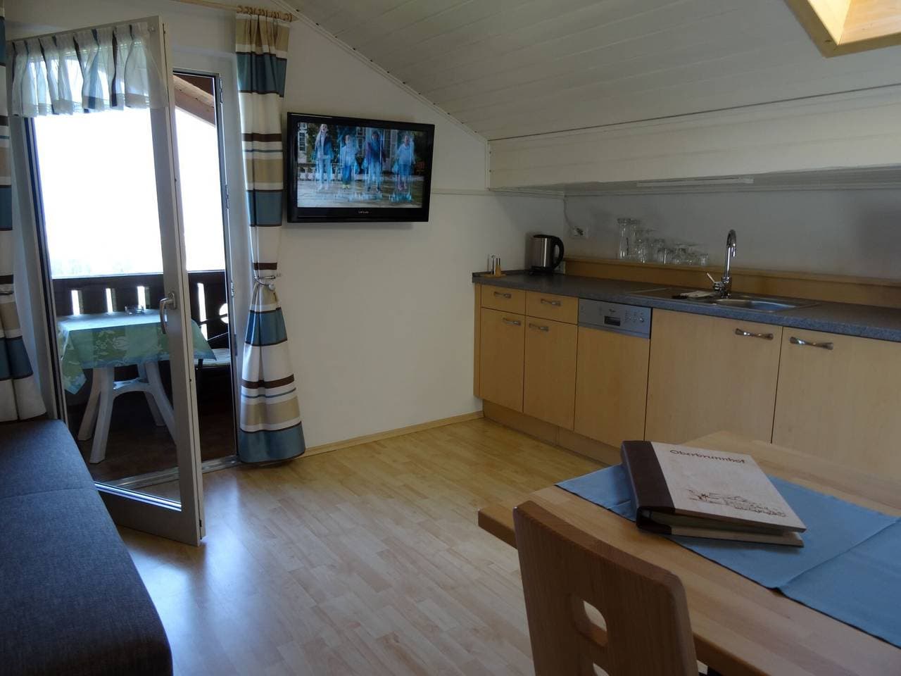 Foto 6 von 13: Apartment 'Himmelschlüssel' mit Bergblick, Gemeinschaftspool und WLAN