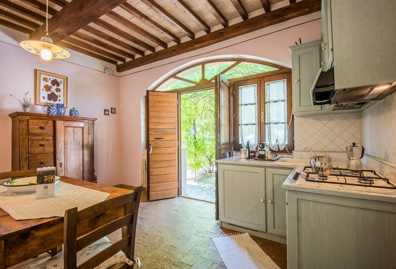 Foto 4 von 24: Podere Giardino Wine & Bed – Apartment Glicine: Landhaus mit Pool, WLAN & Klimaanlage