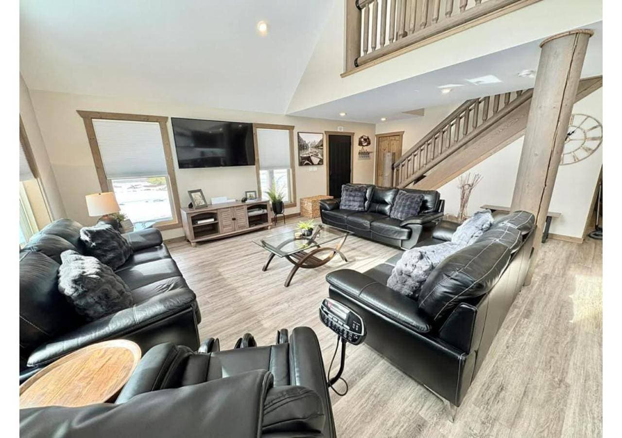 Foto 4 von 19: Four-Bedroom House