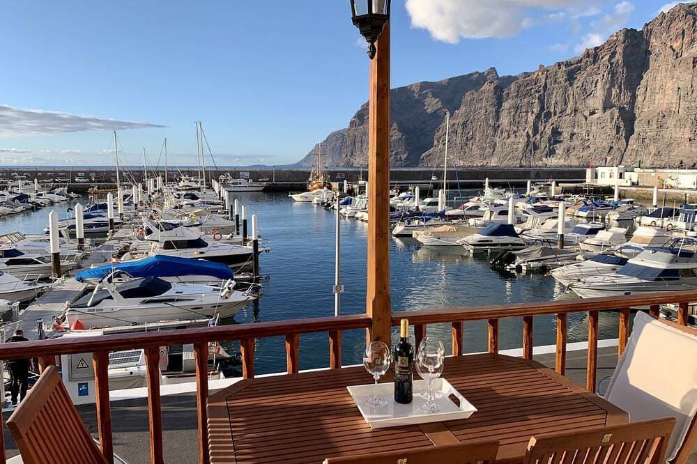 Luxury and functional sea view apartment 1