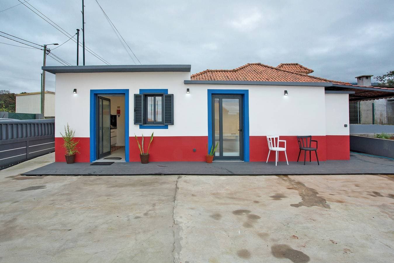 Foto 3 von 29: Ferienhaus 'Little Zen House' mit Bergblick, Wi-Fi und Klimaanlage
