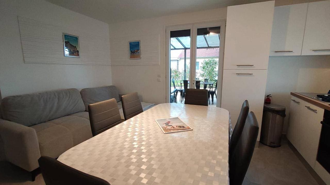 Foto 11 von 22: Two-Bedroom Apartment with Terrace