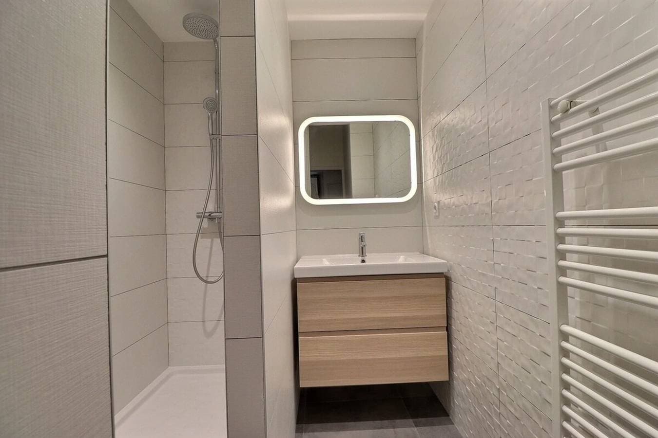 Foto 7 von 7: La Loge - Beautiful T2 Apartment - Lyon 5th.
