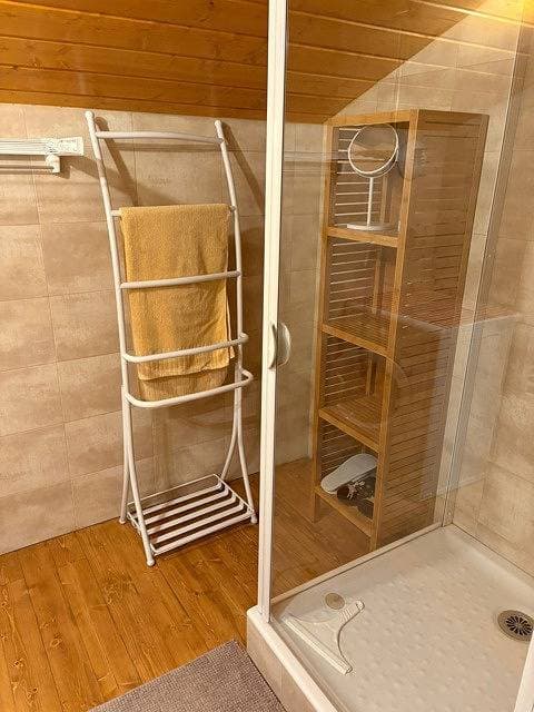 Foto 11 von 13: Ferienwohnung für 8 Personen mit Balkon
