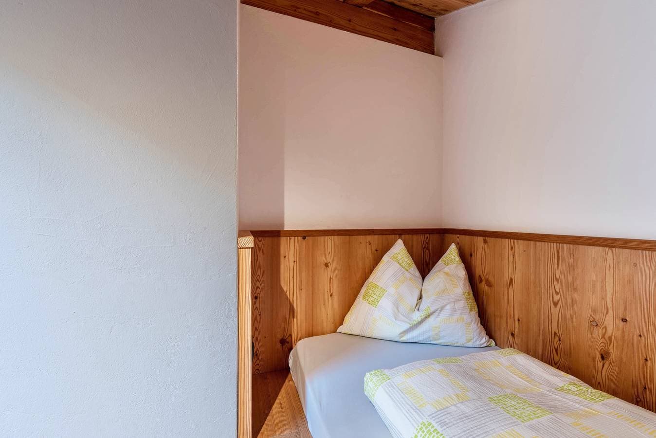 Foto 13 von 31: Ferienwohnung "Guntschöllerhof Völseggspitze" mit Bergblick, WLAN, Balkon und Garten