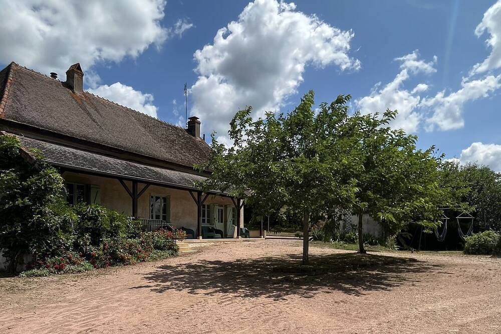 Foto 12 von 25: La Maison de Command, Gîte Pour 6 Personnes en Campagne, Avec Piscine