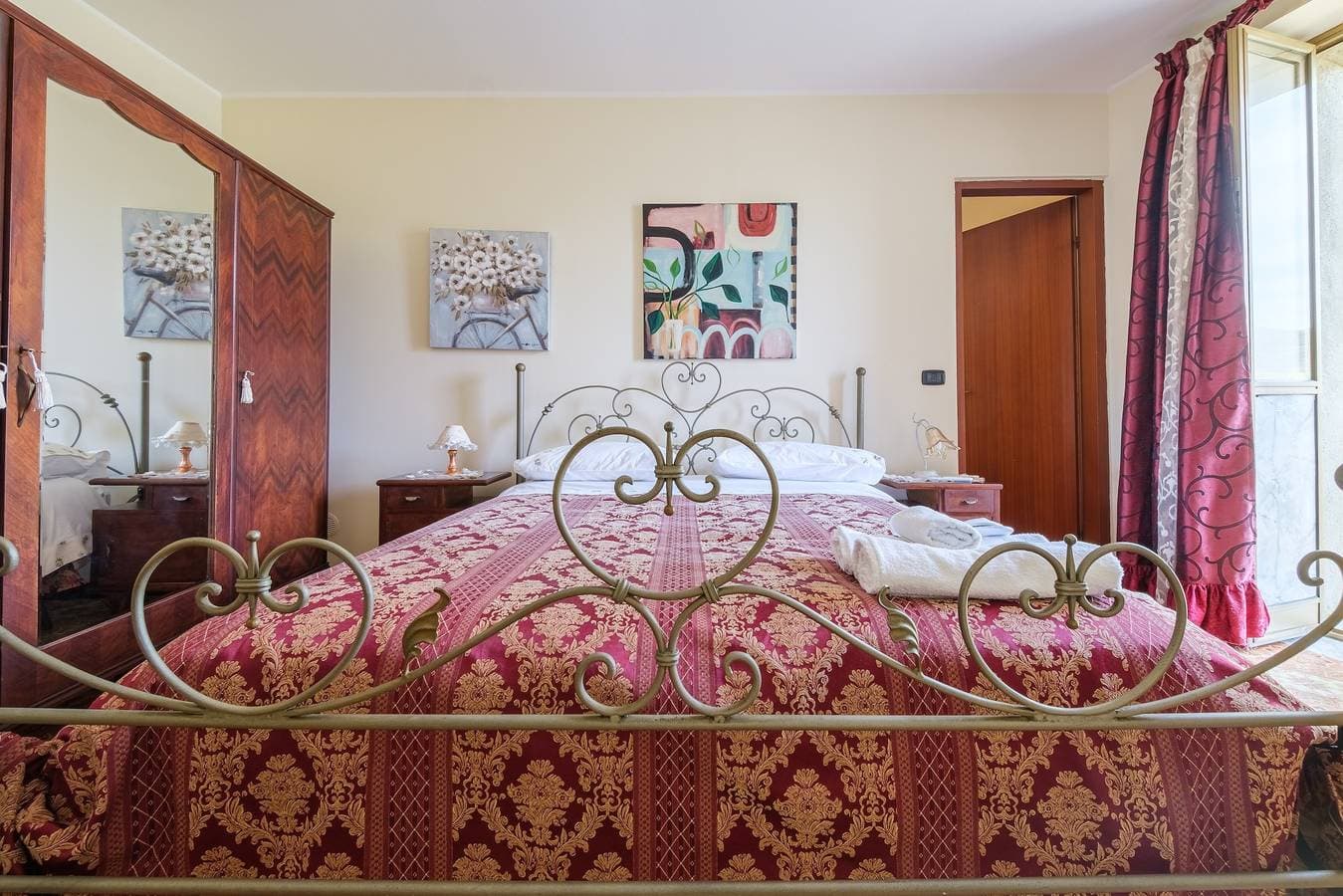 Foto 4 von 22: Ferienhaus 'Tommaso E Martina' mit Bergblick, Wi-Fi und Klimaanlage