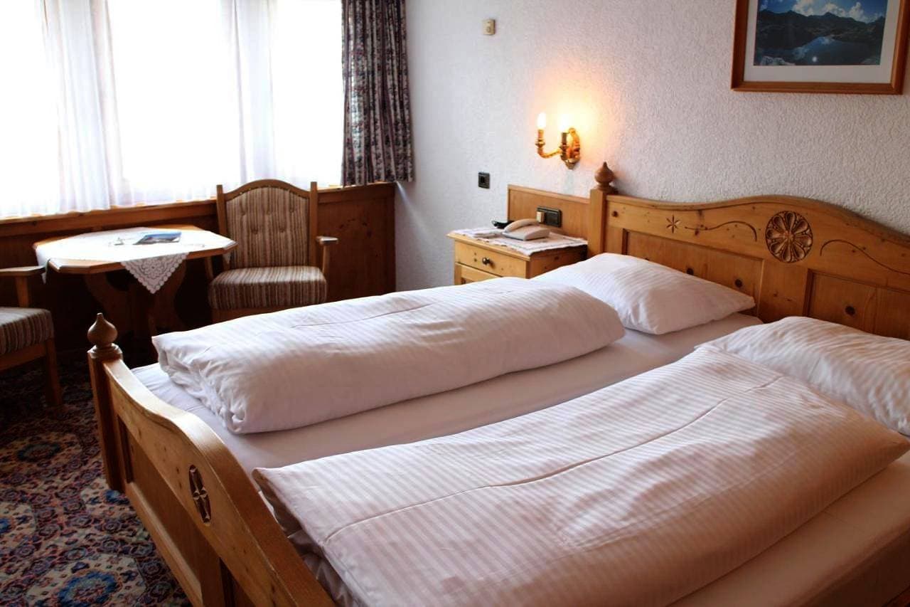 Foto 4 von 18: Double Room with Parking