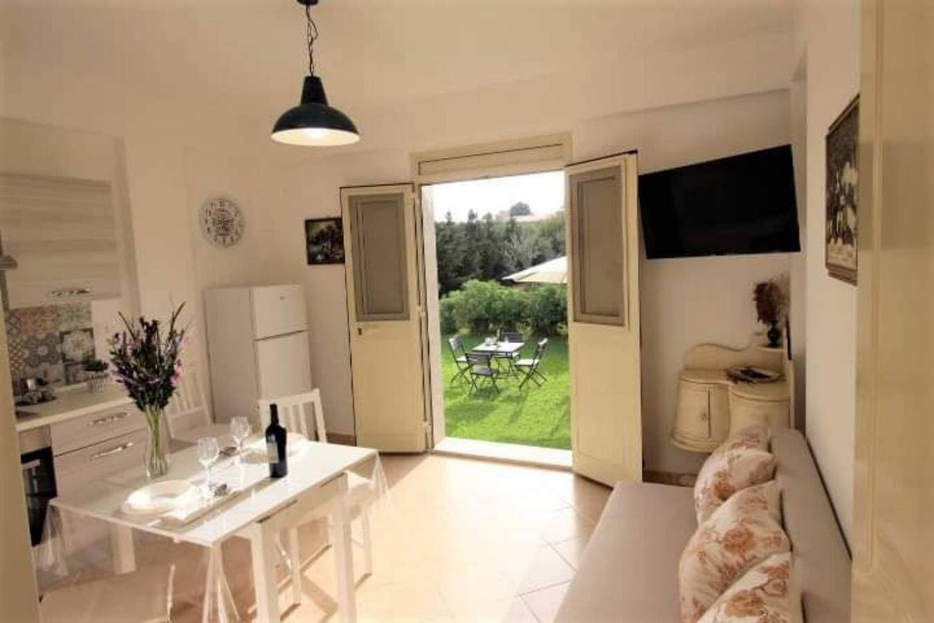Foto 6 von 29: Bilocale climatizzato - WLAN in der Villa in Pieno Relax