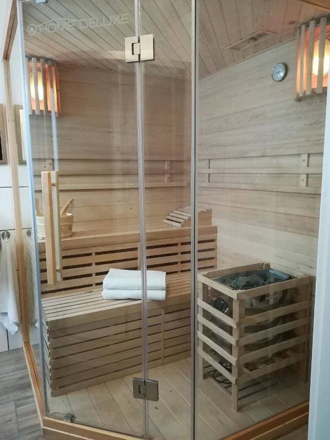 Ferienwohnung am Reinhardswald - Eichenlaub - mit Sauna 1