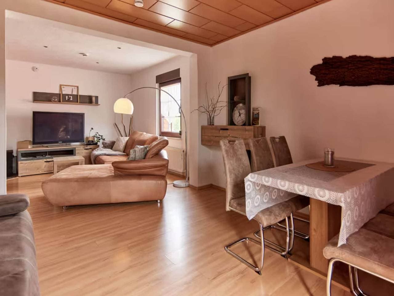 Foto 2 von 18: Ferienwohnung für 6 Personen mit Garten