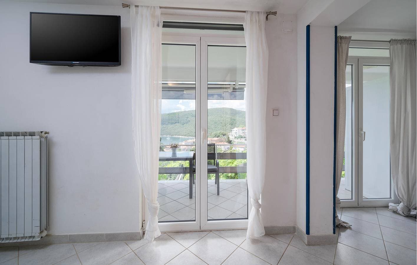 Foto 4 von 22: Gemütliches Apartment mit Meerblick, Terrasse, WLAN und Parkplatz – 200 m vom Strand entfernt