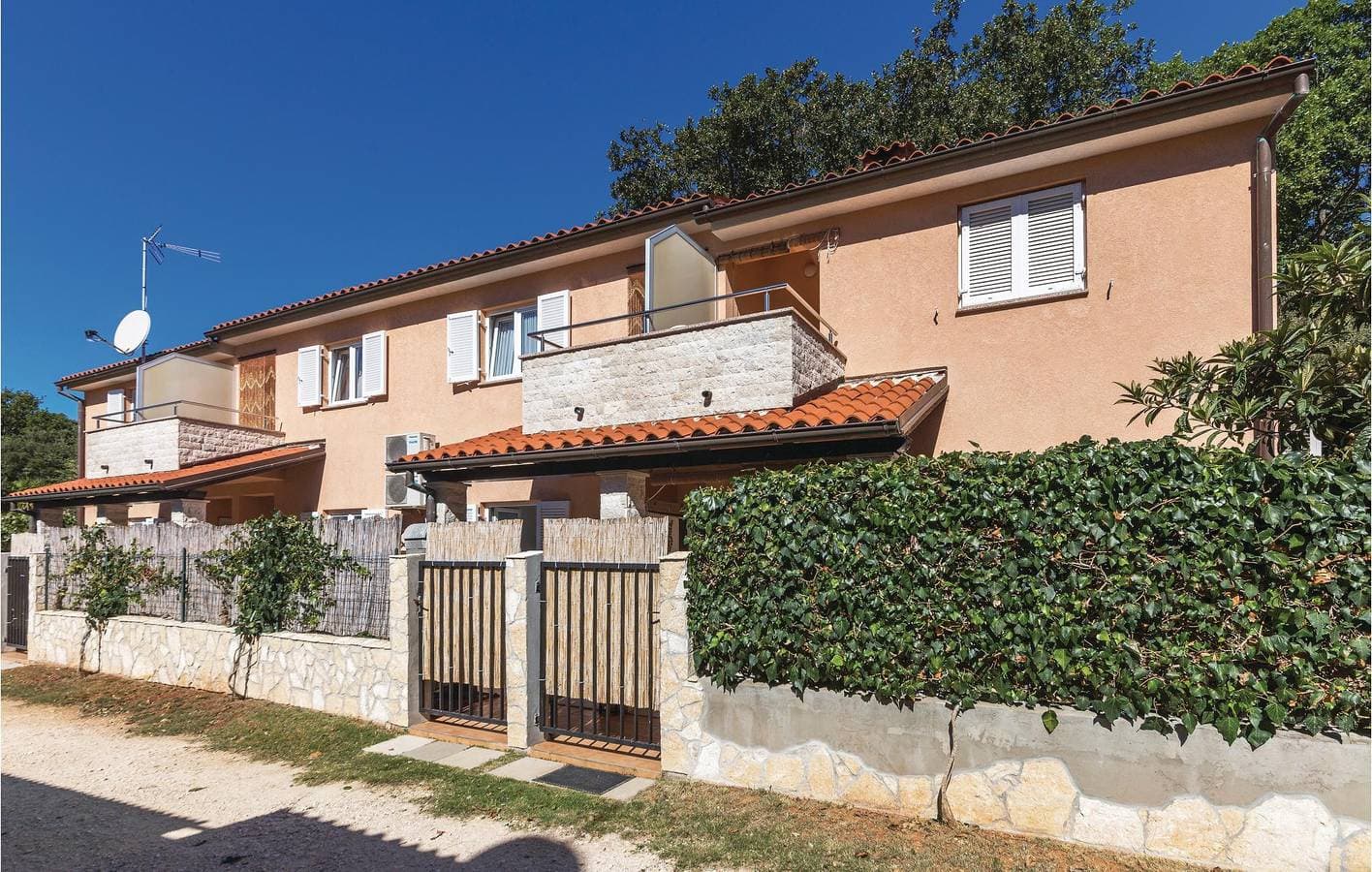 Foto 3 von 21: Gemütliche Wohnung mit Terrasse, WLAN und 1 km zum Strand