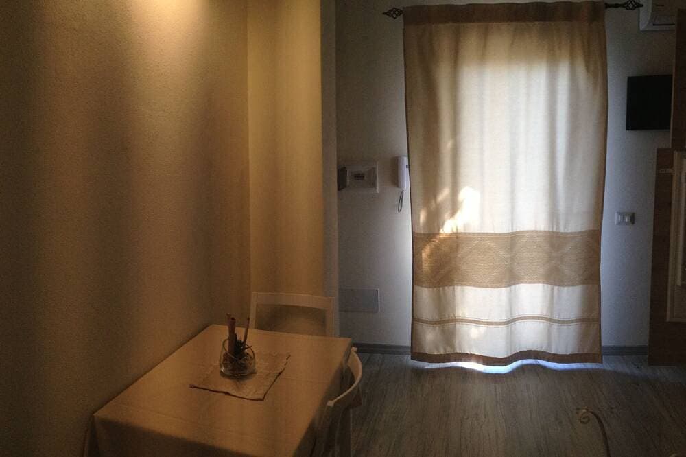 Foto 13 von 30: Klimatisierte Zweizimmerwohnung 85 Meter vom Strand entfernt zwischen Cagliari und Villasimus