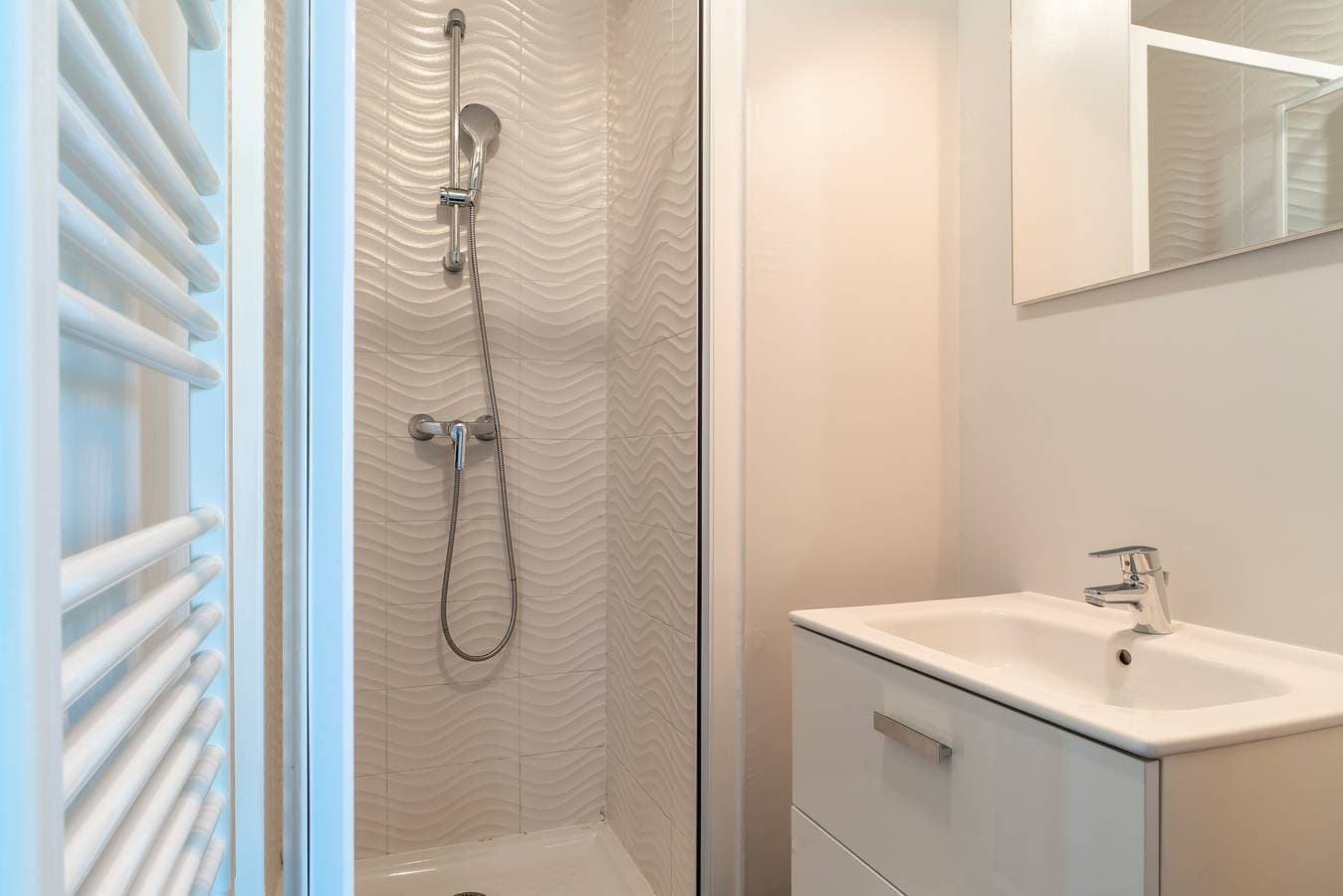 Foto 5 von 17: Ferienwohnung für 6 Personen mit Pool