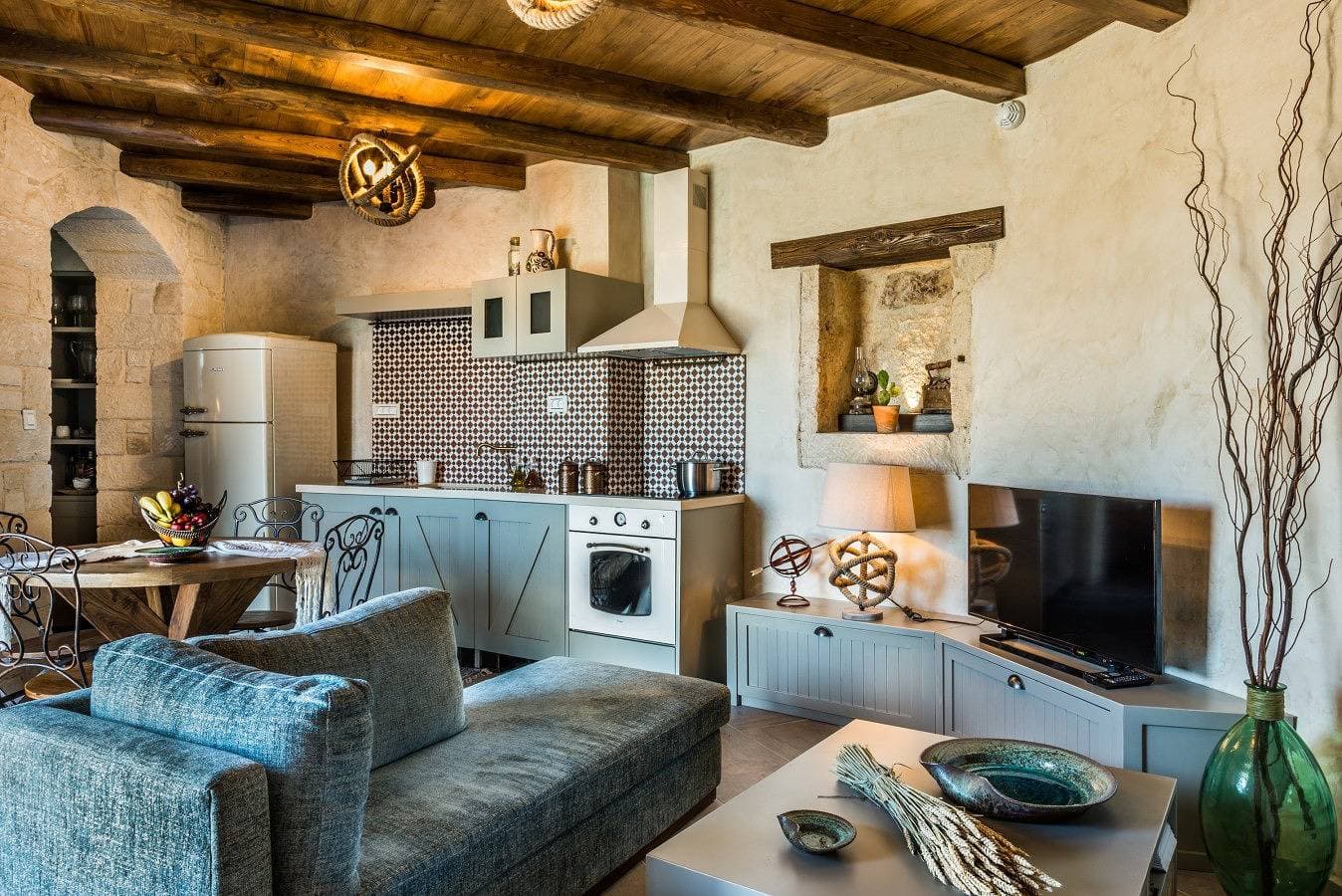 Foto 4 von 29: Traditional Villa with Private Heated Pool and BBQ