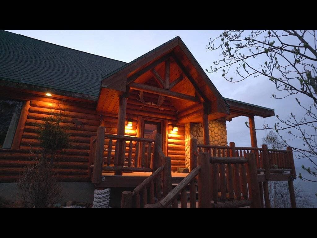 Foto 9 von 25: Executive Log Home Lake Superior Spektakuläre Aussichten - WIFI!