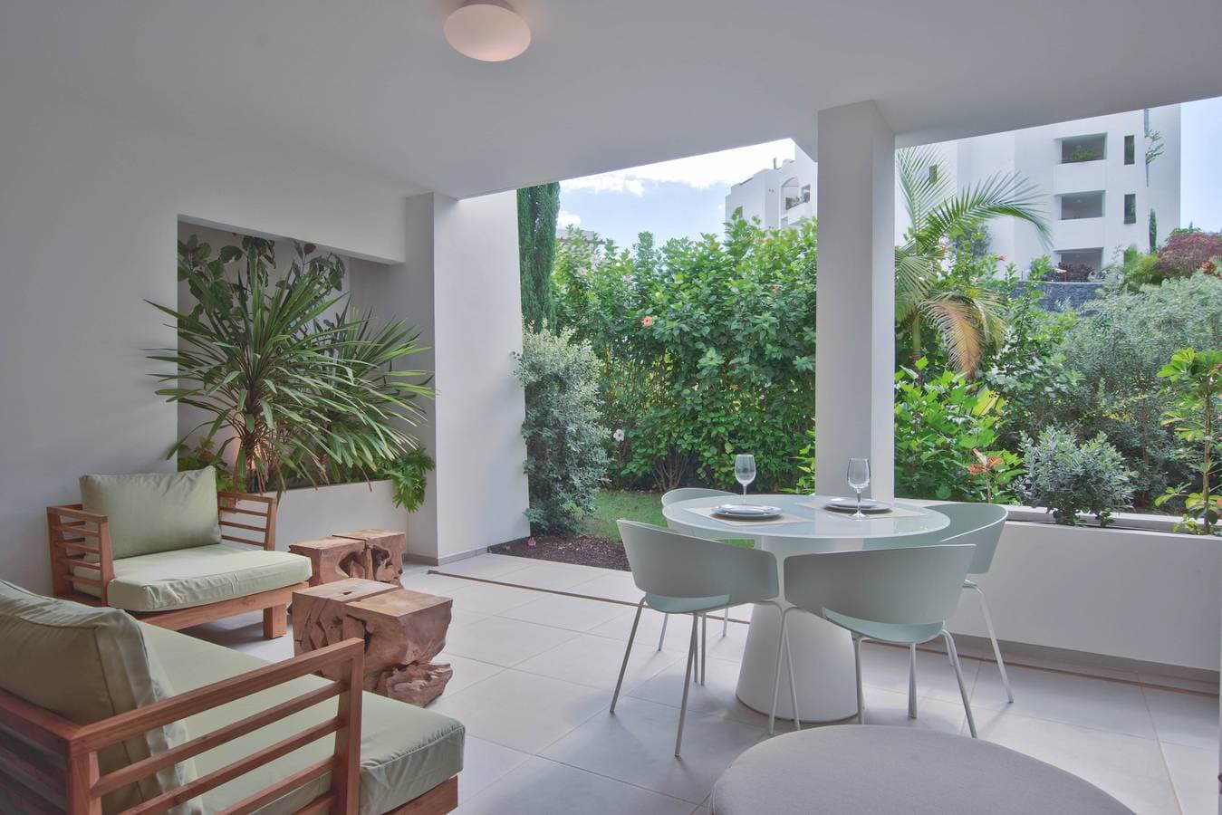 Jardines - Avago 0.3 Garden View 1B 1