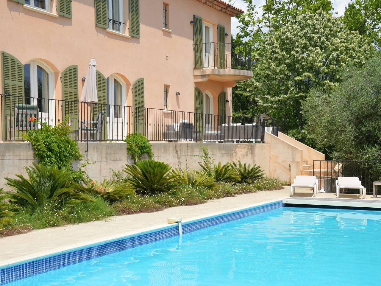 Foto 10 von 39: Elegante Villa mit Pool, Cabris