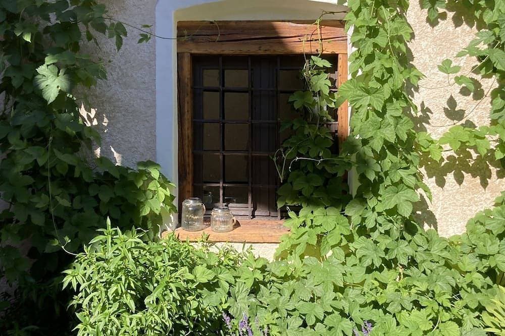Foto 12 von 30: Bon-Henri-4*-Gîte-Exklusiv-Ensuite mit Bad-Gartenblick