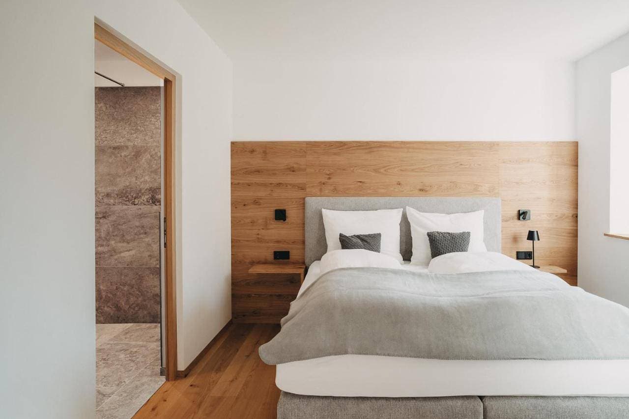 Foto 10 von 18: One-Bedroom Apartment with Balcony and Mountain View