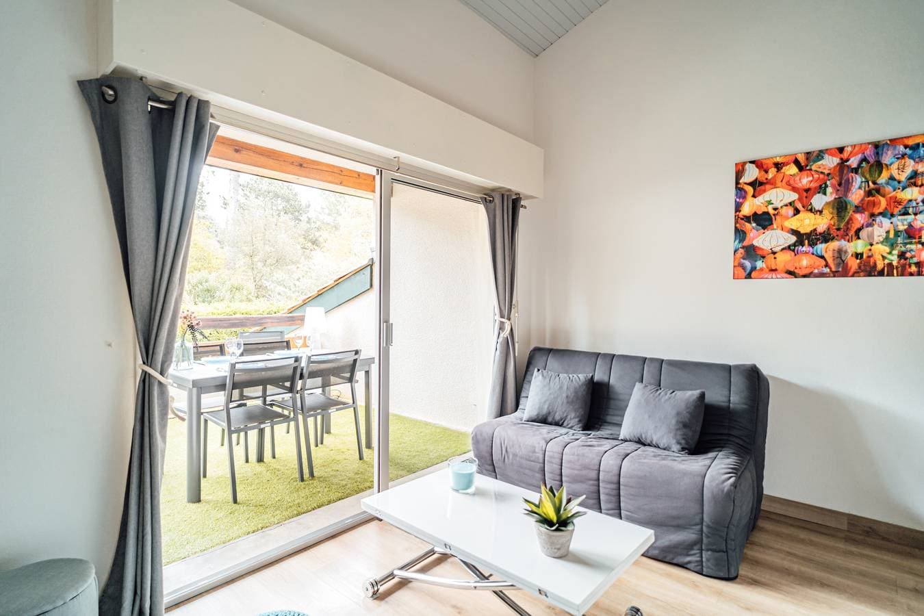 Foto 4 von 12: Ferienwohnung für 4 Personen mit Terrasse