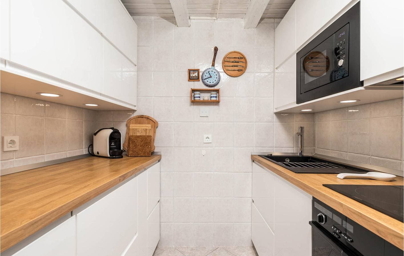 Foto 6 von 40: Gemütliche Ferienwohnung mit Meerblick, Terrasse, WLAN und Parkplatz – 2,5 km vom Strand entfernt
