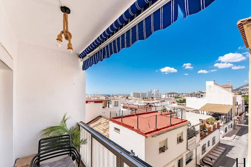Bright central 2Br Stay Balcony & Sea View 1