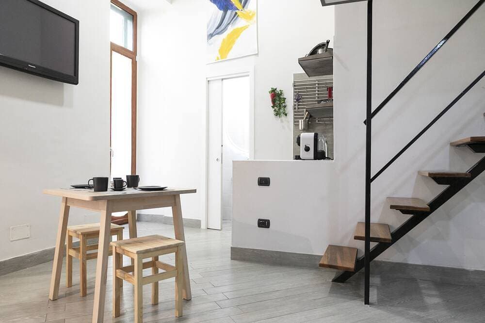 FìAn Apartment 1