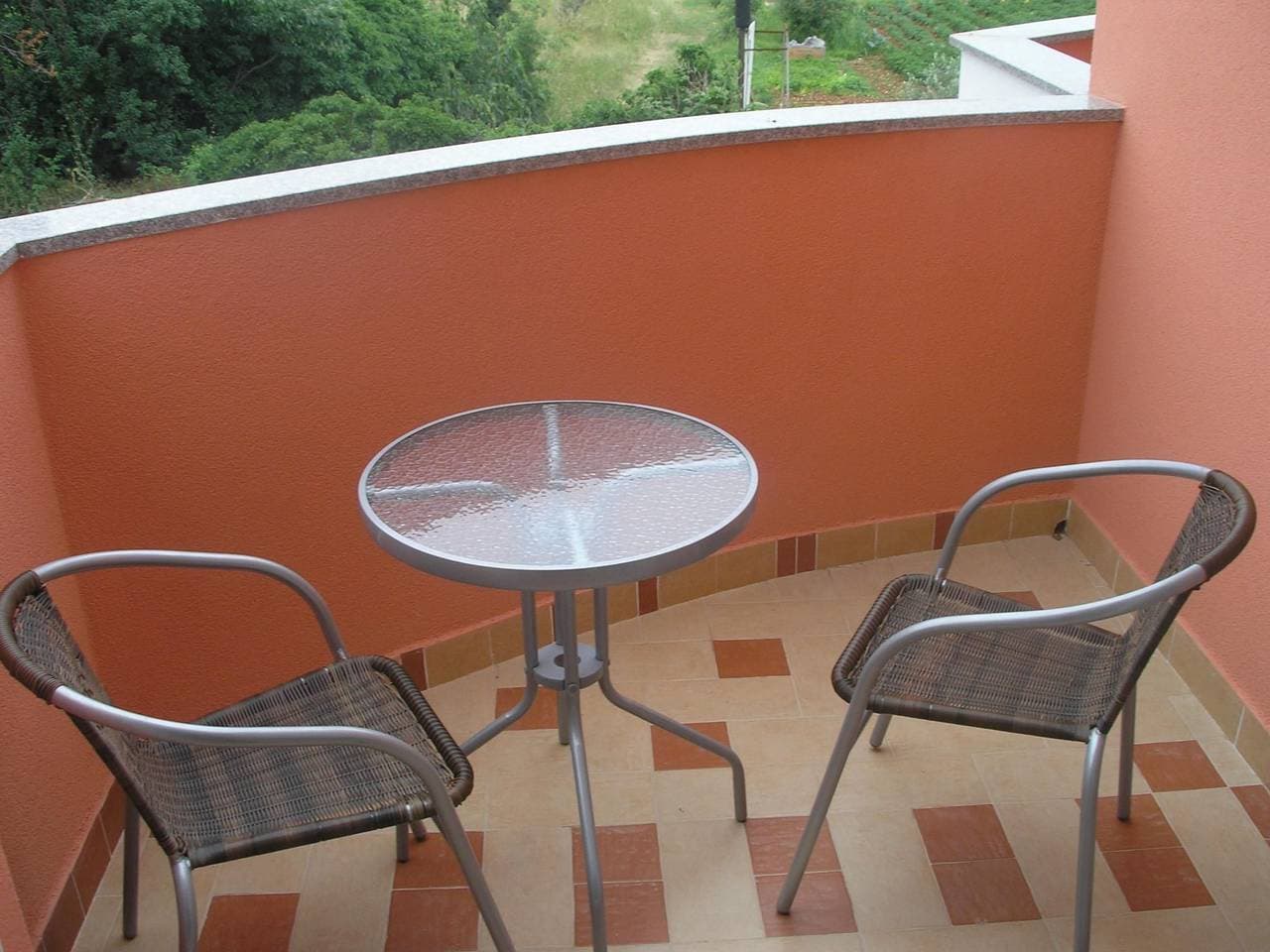 Foto 8 von 27: Ruhiges Ferienhaus mit Balkon und Garten