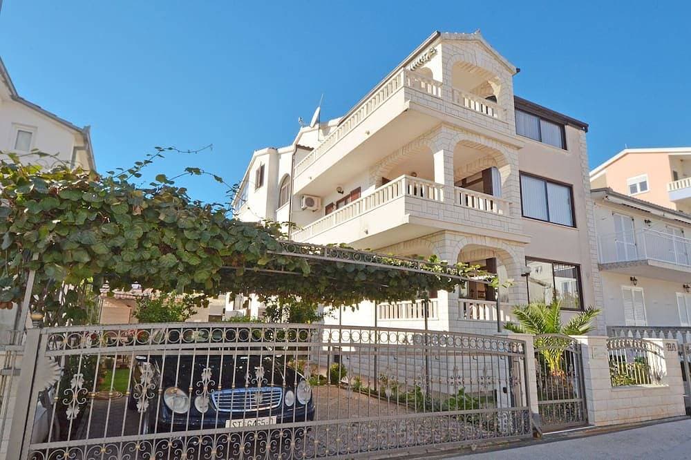 Foto 9 von 18: Bungalow Luky 1 for 2 persons, Okrug Gornji-Trogir