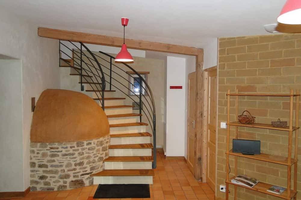 Foto 13 von 16: Ökologisches Haus in der Normandie mit Kamin