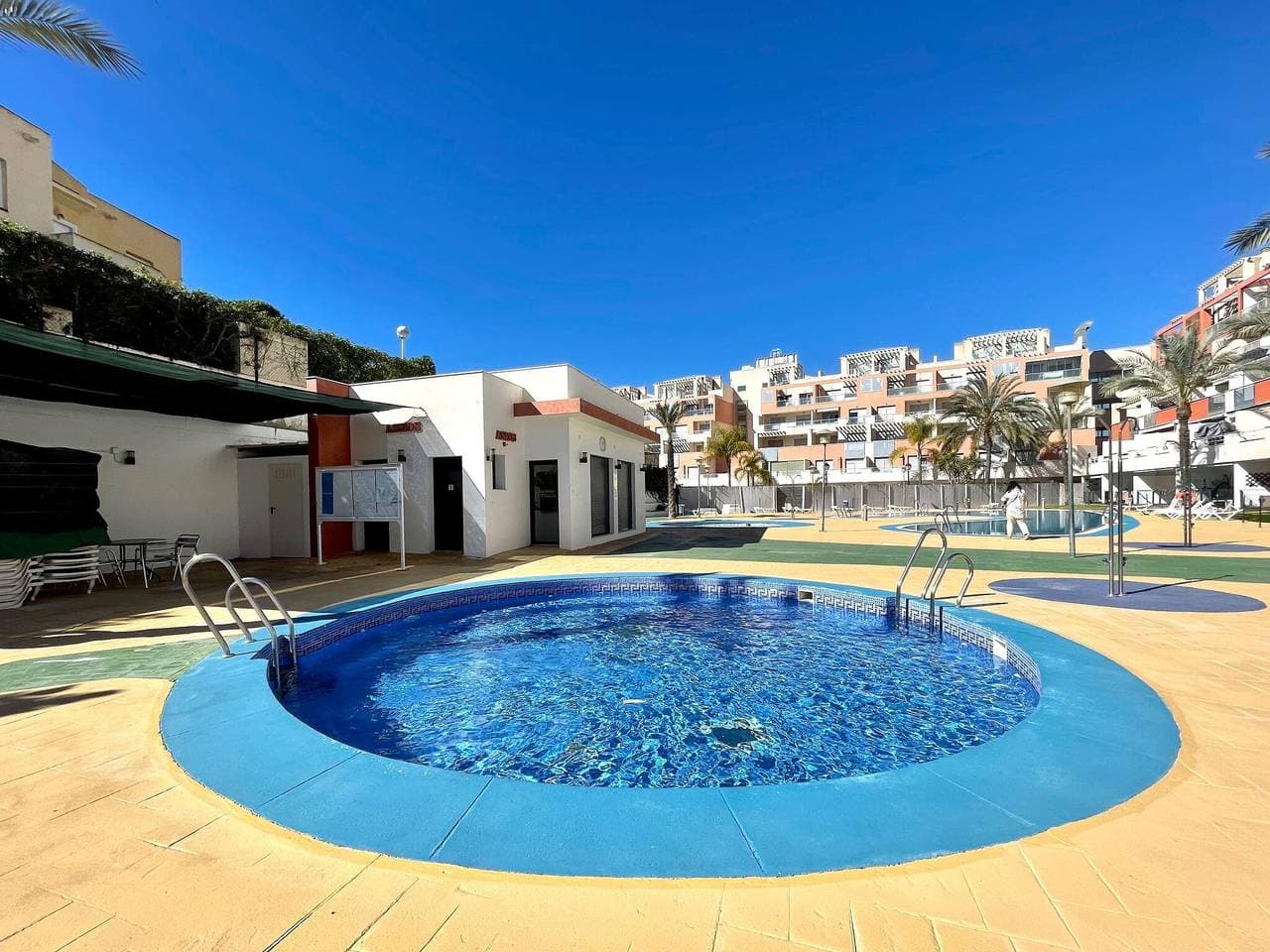 Foto 12 von 40: Wohnung nahe Strand mit Pools in Spanien