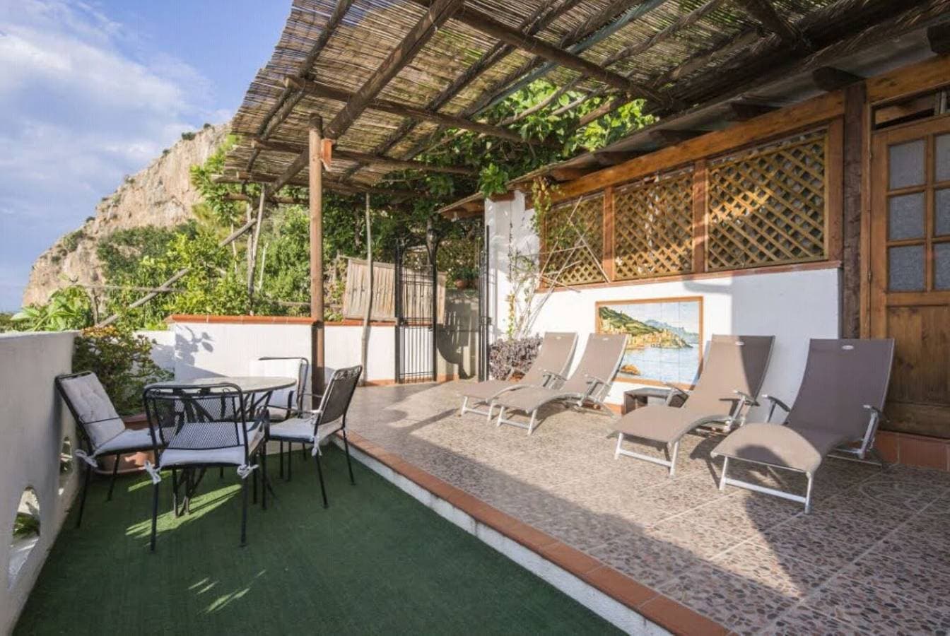 Foto 5 von 36: Villa für 8 Personen mit Garten