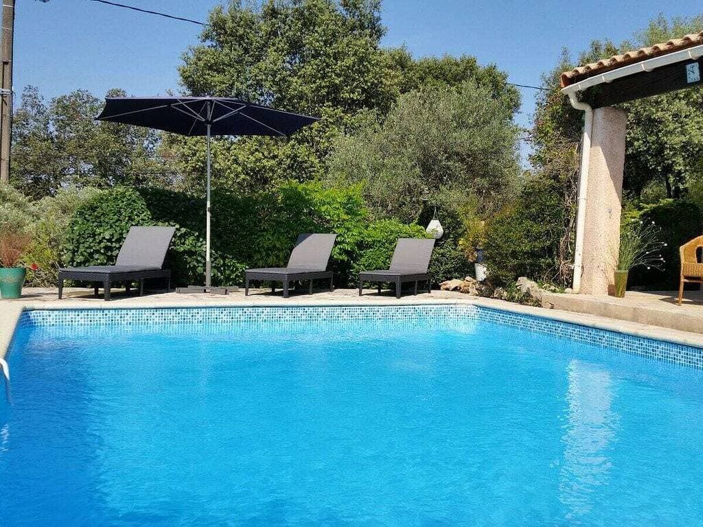 Foto 5 von 40: Ferienhaus in Carces mit Schwimmbecken