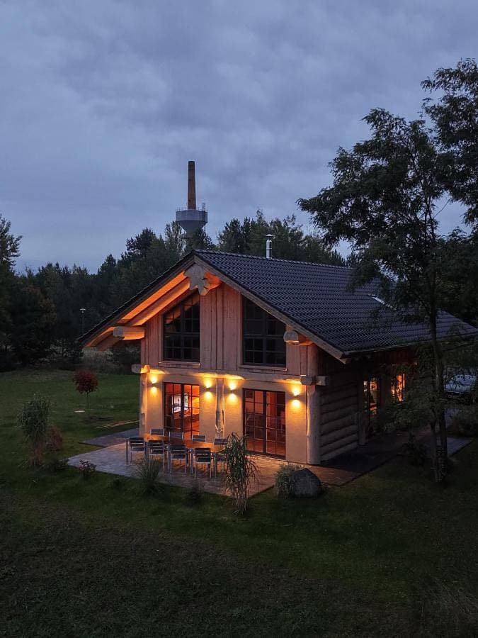 wunderschönes Blockhaus direkt am See für 10 PAX 1