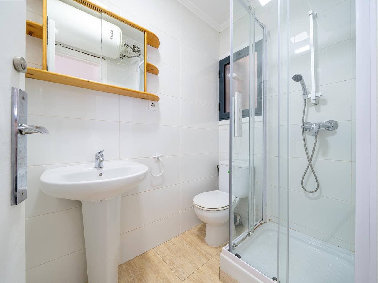 Foto 8 von 13: Ferienwohnung für 4 Personen mit Meerblick
